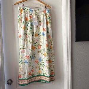 NWT Anthropologie Wayf Printed Full MIDI Skirt. Size M. Lined, side zip, pockets